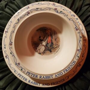 Beatrix Potter Peter Rabbit and Friends Melamine Bowl and Divided Plate set